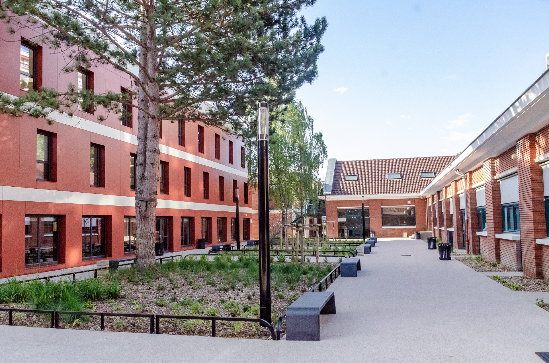 Photo d'une diplômée de l'EFREI